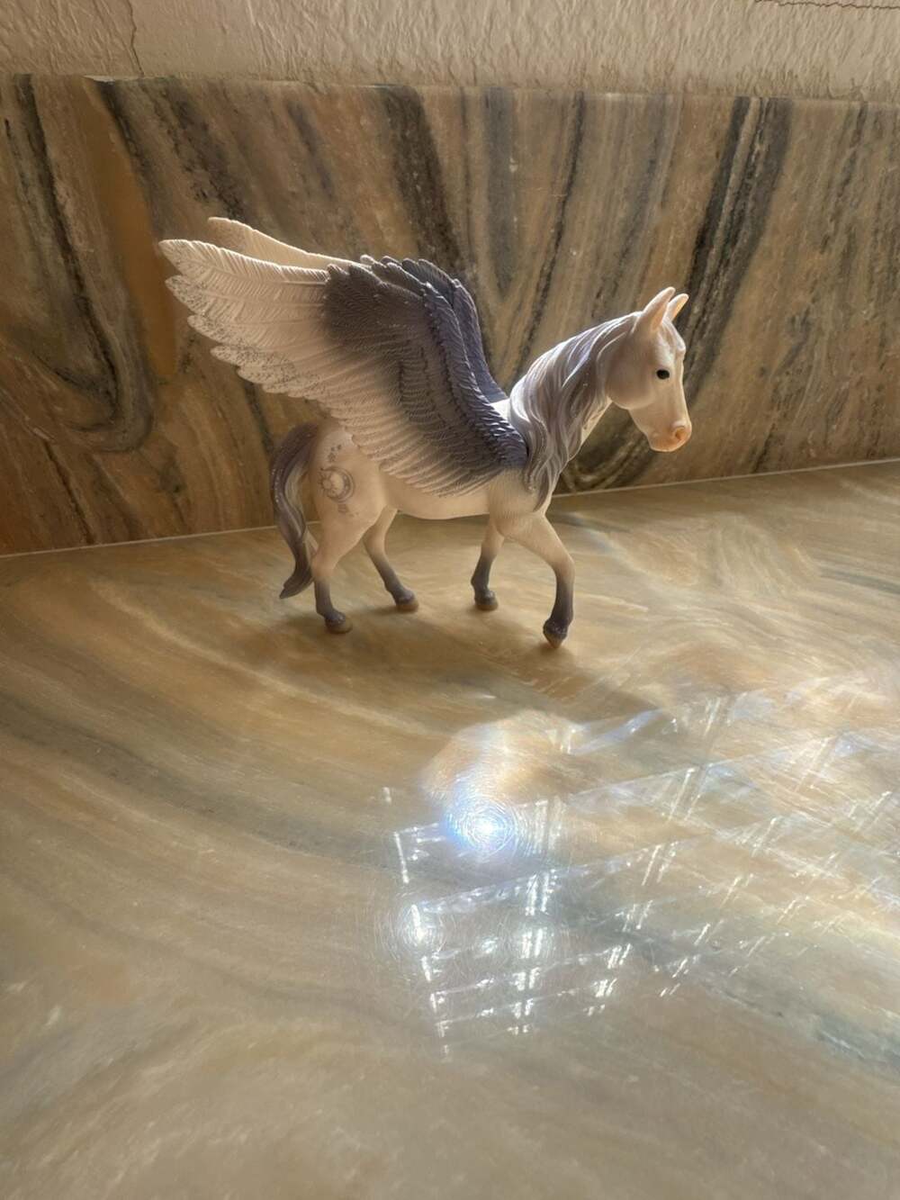 Schleich Bayala Pegasus Mare Fantasy Figure White Gray Glitter 70522